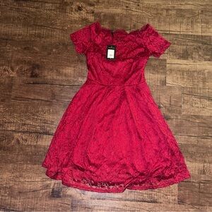 Miss May Dress Red Lace Off Shoulder Sleeves With Silicone Size Small NWT